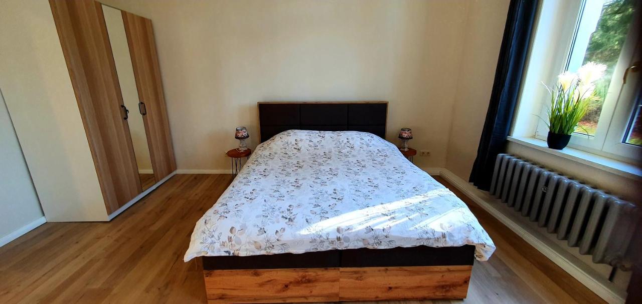 Vogtlandperle Appartement Oelsnitz  Buitenkant foto